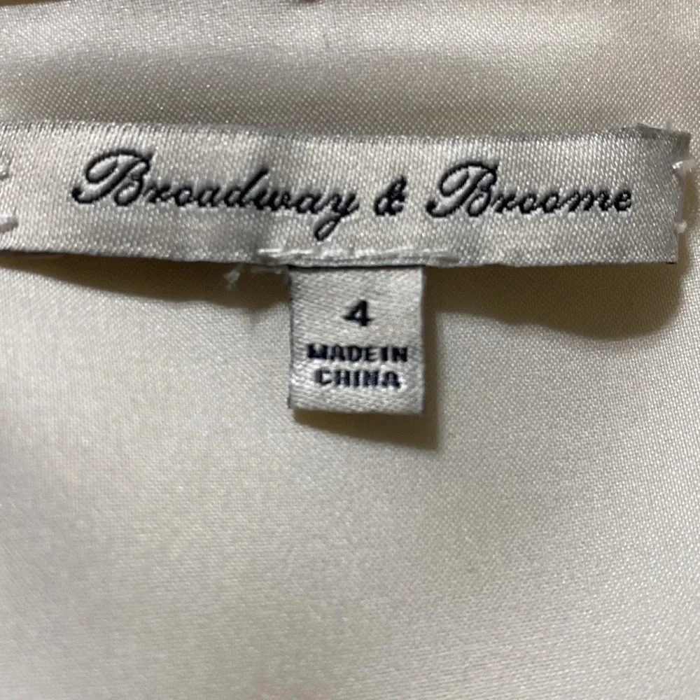 Broadway & Broome Cream Tan Gray 100% Silk Colorblock Pullover Dress Size 4 - Picture 7 of 9